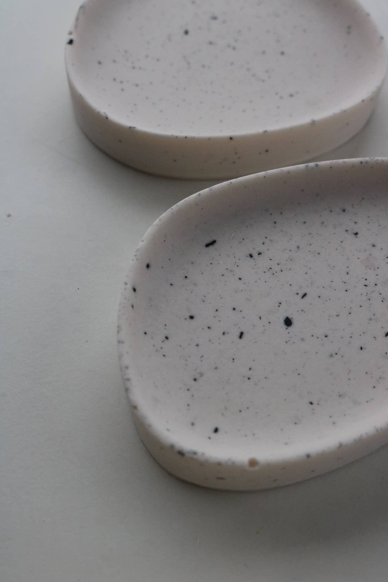 Pebble Dish