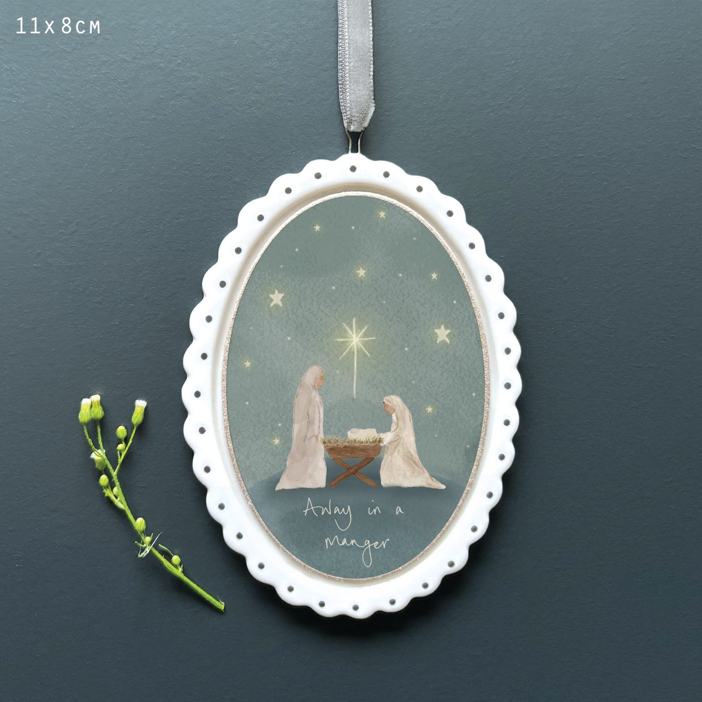 Away In a Manger Scallop Oval Frame