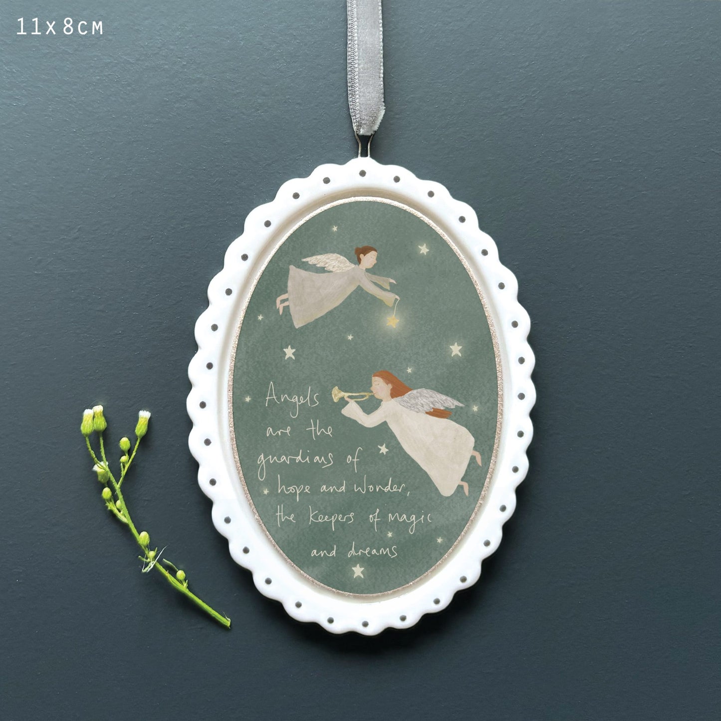 Angels The Guardians Hopes & Dreams Scallop Oval Frame