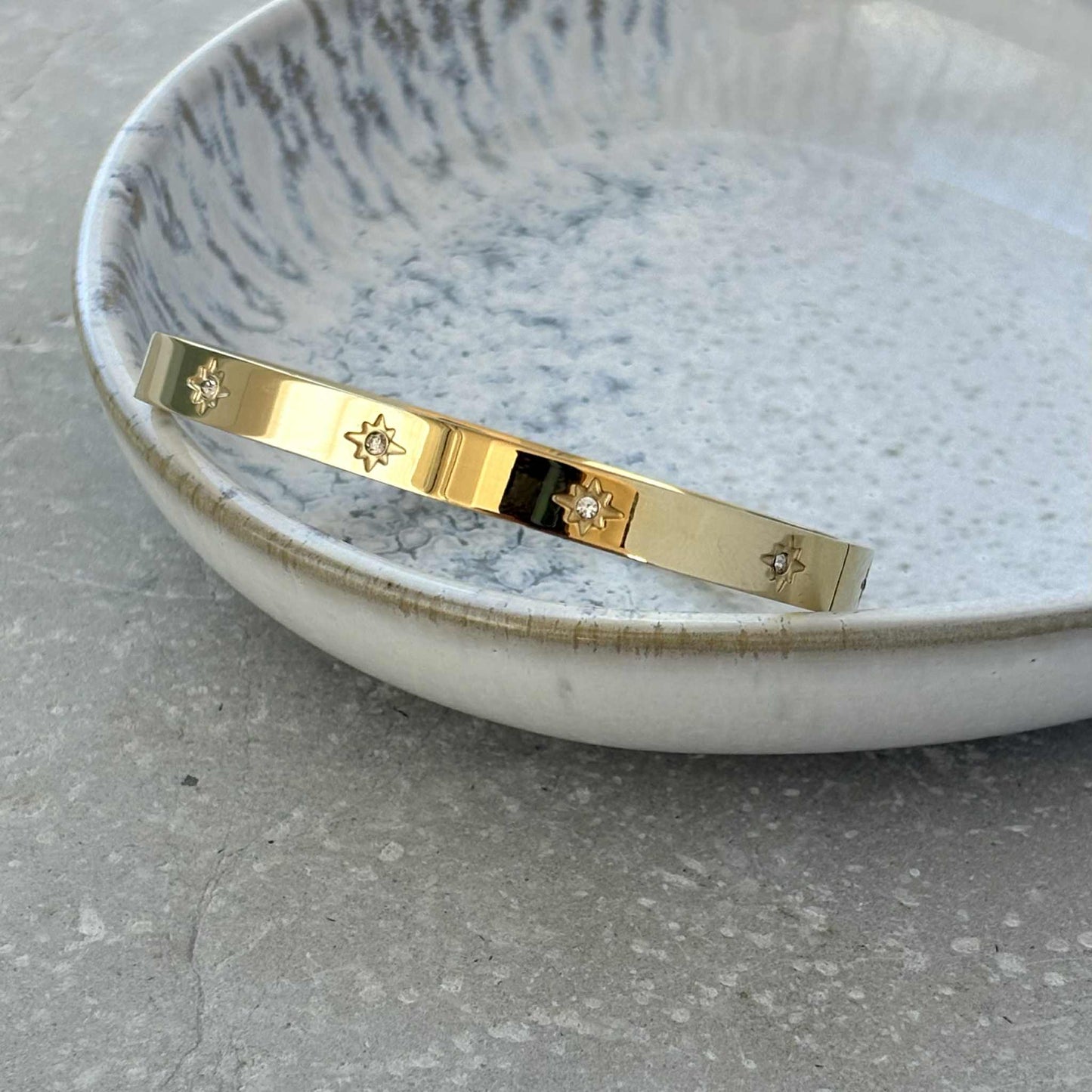 Tarnish Resistant Star Zirconia Hinged Bangle