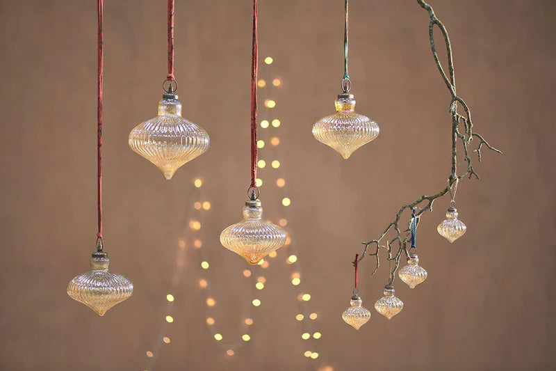 Large Eliza Gold Giant Bauble