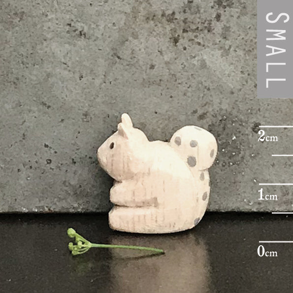 Little Wooden Squirrel