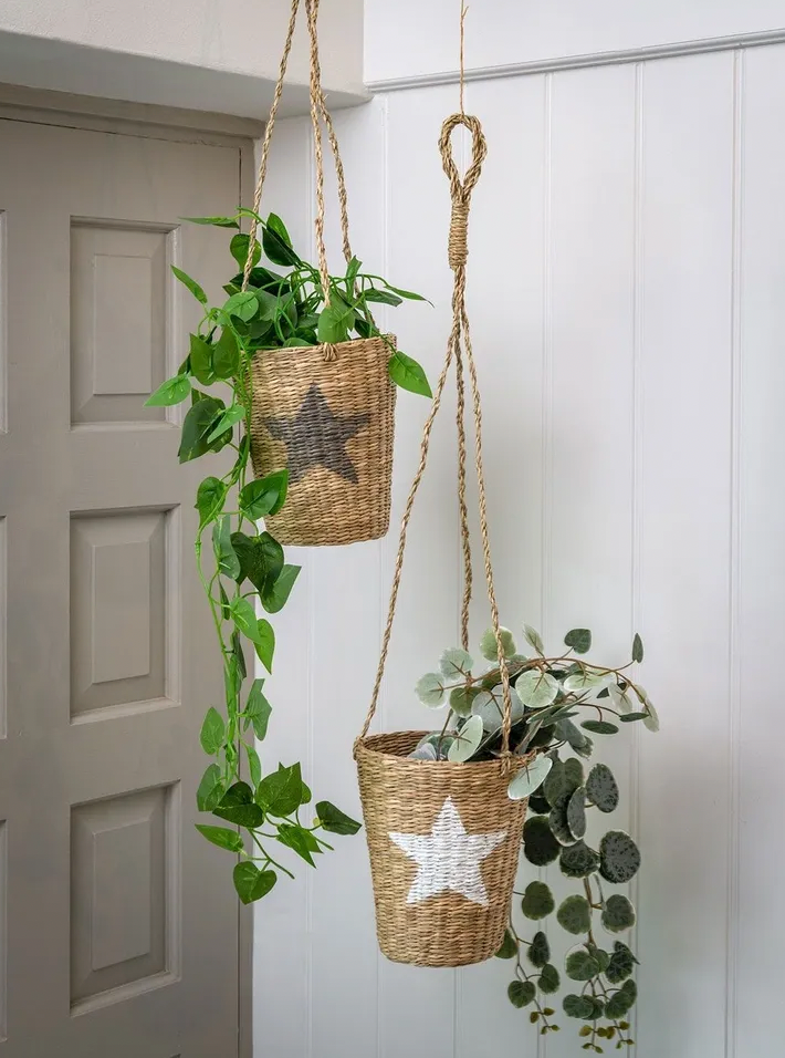 Hanging Star Basket