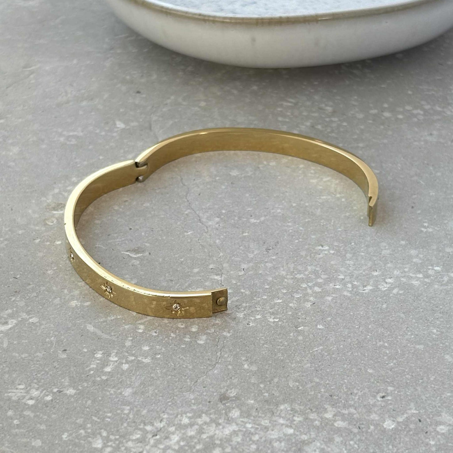 Tarnish Resistant Star Zirconia Hinged Bangle