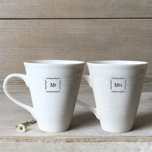 Mr & Mrs Mug Set