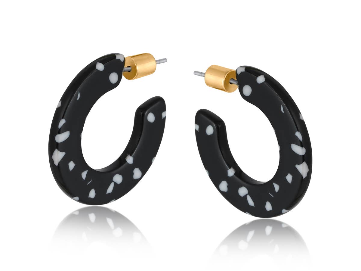 MARSEILLE FLAT RESIN HOOP EARRINGS