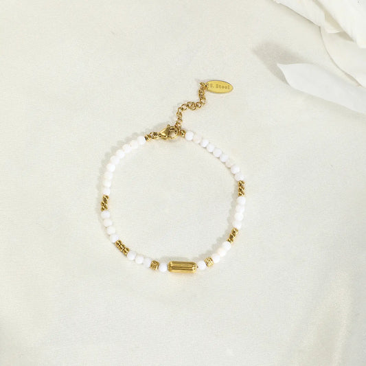 Fine Mother-Of-Pearl Bracelet in Gold Stainless Steel