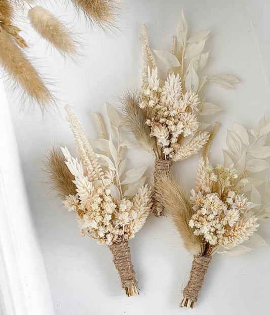 Natural Dried Flower Boutonniere