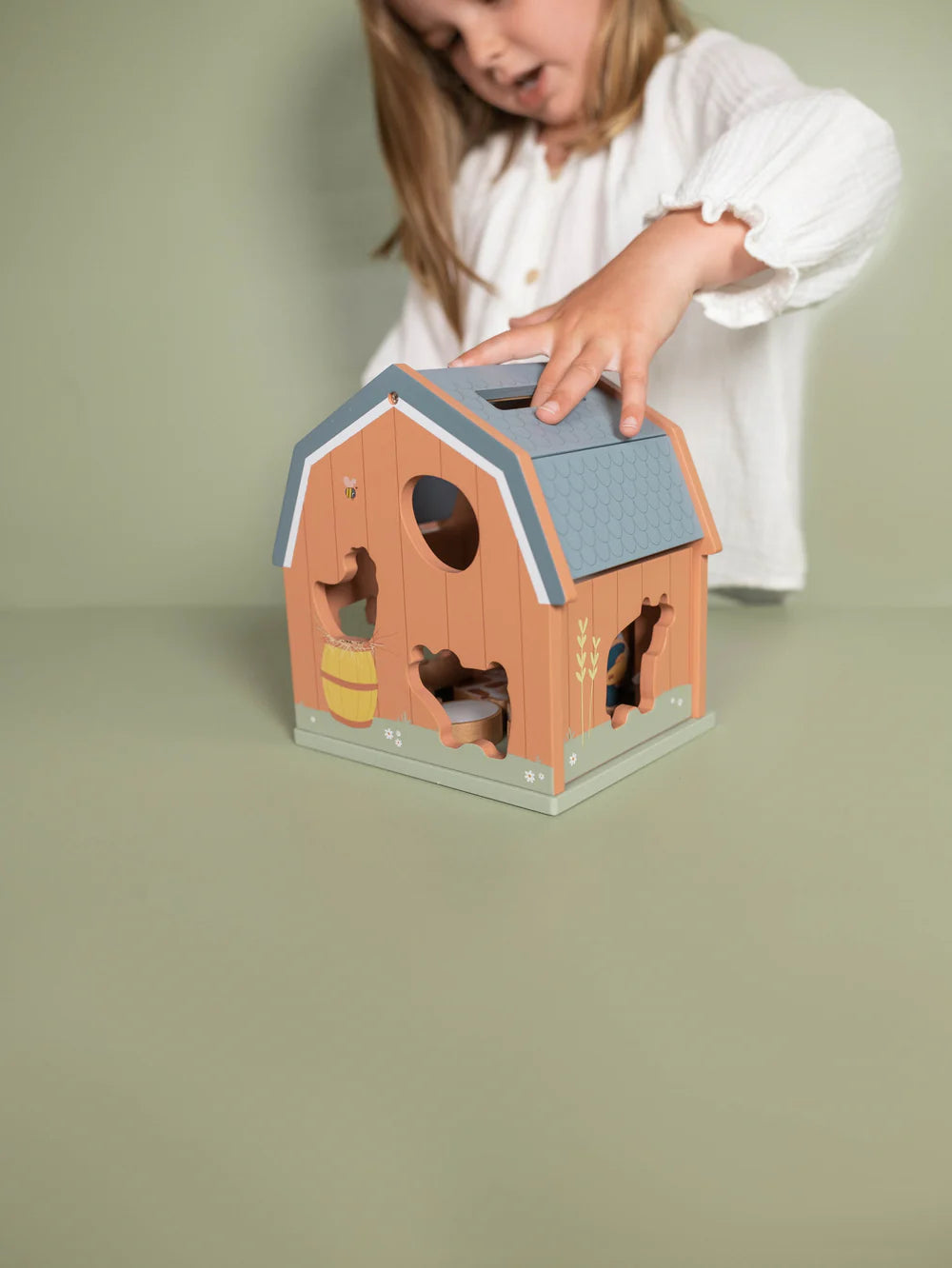 Little Dutch Little Farm Shape Sorter FSC