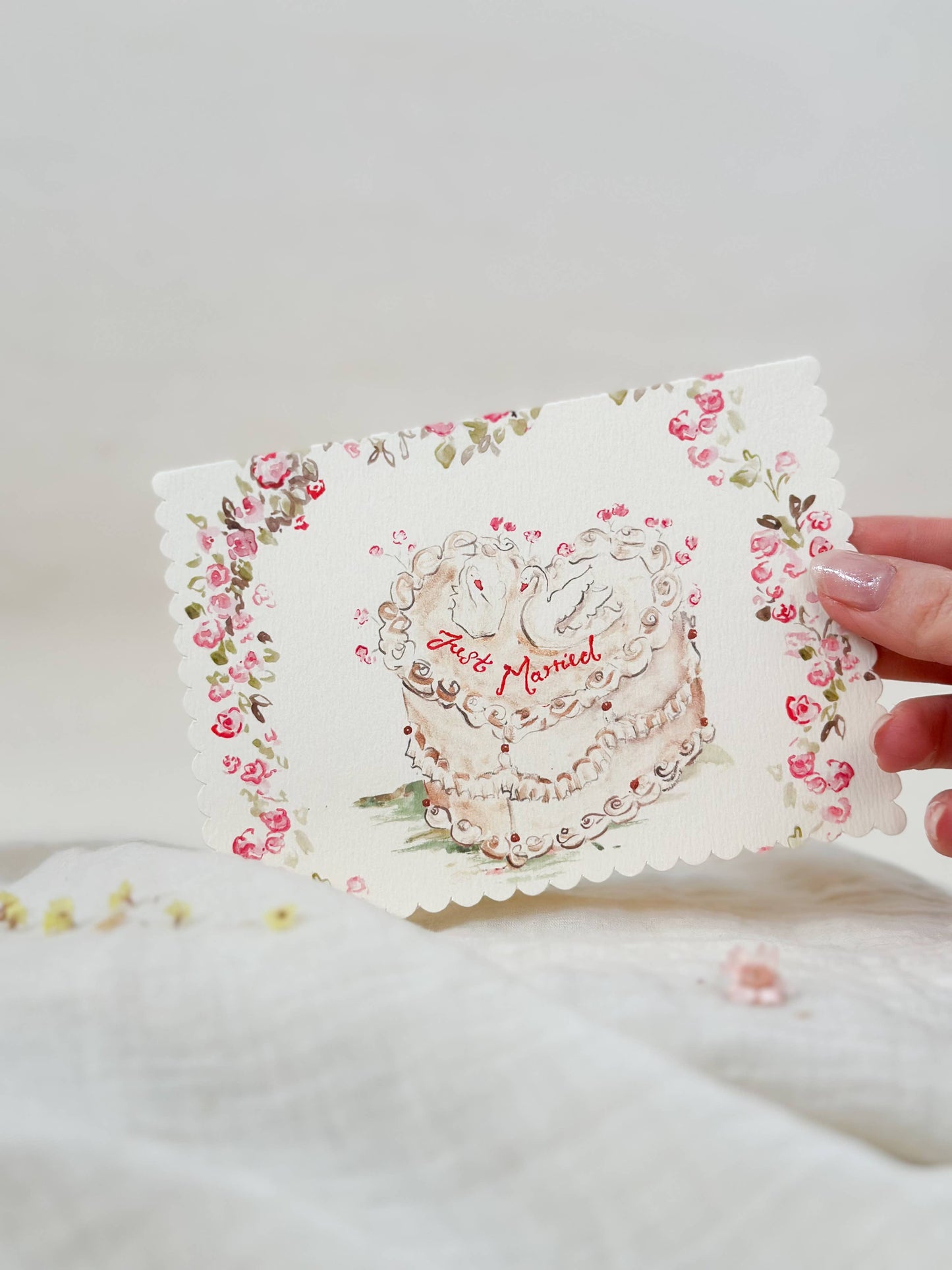 Just Married Swans Scalloped Edge Card